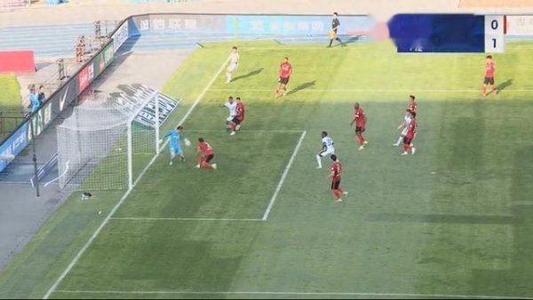 炒股网站 太倒霉了! 阿不都海米提门前“二连击”乌龙, 海港1-0领先亚泰!